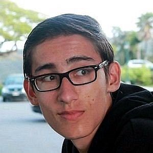 Brandon Crafter – Age, Bio, Personal Life, Family & Stats | CelebsAges