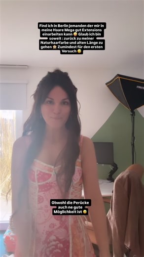 Wo macht man das am Besten mit kurzen Haaren? #haarverlängerung #extensionsberlin #extensions #wig #perücke