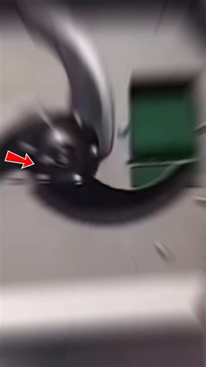 Why Fast Spinning Blades Look Frozen on Camera stroboscopic effect #Facts #DidYouKnow #Interesting Facts #LearnSomethingNew #FactsMatter #KnowledgelsPower #FactCheck #TrueFacts #FactsDaily #MindBlowing Facts #fbviralreeels #fypage #viralpost2025 | TechLab