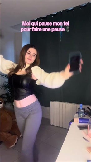 Je suis addict à mon téléphone 😅 #fyp #humour #shortvideo #shorts #viral #subscribe #trending