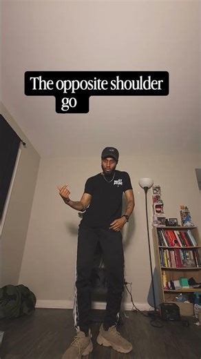 The wobble is a nice go to groove for your Krump. #krump