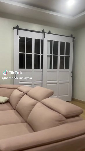 Double the style, double the function! These bypass barn doors not only look stunning but also save space by sliding past each other. Perfect for when style meets smart design! 🚪✨ Site - Teluk panglima garang #barndoormalaysia #customdoormalaysia #doors #custom #malaysiahomie #hellomalaysia #homedecormalaysia #homedecor #interior #interiormalaysia #malaysia #processwork #malaysiahome #barndoor #barndoorkuantan