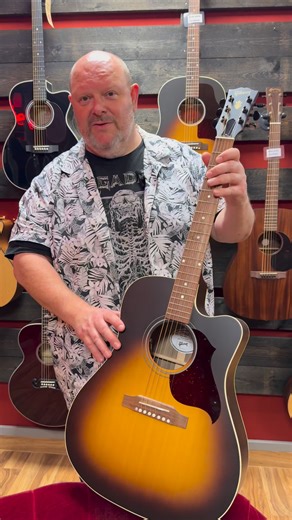 Gibson Songwriter EC Satin Vintage Sunburst inkl. Koffer 1898,-€ Hammerpreis, Vollmassiv, Made in USA. #gibson #gibsonacoustic #guitar #gibsonguitars #follower Gibson | Rockland Music