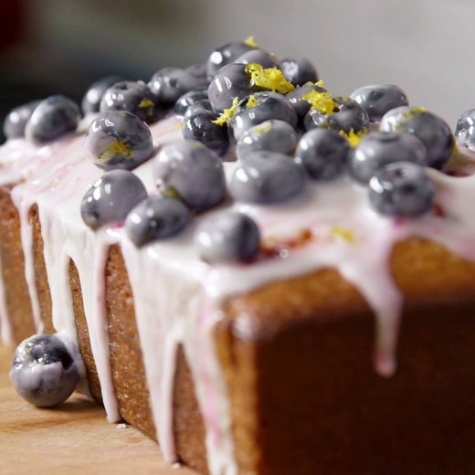 The internet is going crazy for this cake. FULL RECIPE: http://trib.al/2MXSuW5 | Epicurious