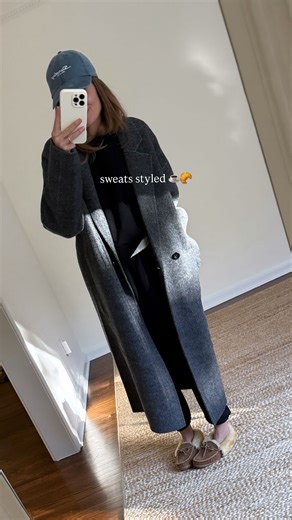 meg defeo on Instagram: "saturday mornings are hard to beat! ☕🥐 I always show you guys my outfits but I never explain the WHY behind putting them together. For this early morning coffee run, I started with my alll time favorite sweatpants and a matching color sweatshirt (monochromatic = instantly more effortless). I layered it over a white tee (always & forever — adds warmth and that slightly elevated feel). Swapped sneakers for these fun moccasins (ballet flats with socks or suede mocs would b