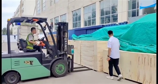 AUCMA Smart Cold Chain Brings Fresh Storage Solutions to Africa From design and manufacturing to official commissioning, AUCMA leverages its professional low-temperature storage technology to provide a food preservation solution for Rwandan clients. Covering the "first kilometer" to the "last kilometer", it preserves the freshness of fruits, vegetables and meat, significantly reducing waste, ensuring a stable supply of fresh food in the local market, helping Rwanda unblock the fresh produce circ