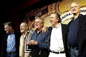 15 Hit Novelty Songs From the '60s and '70s