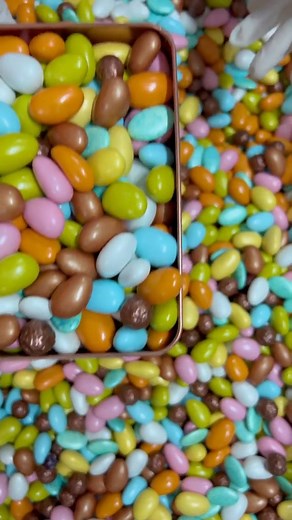 Aieve Home on Instagram: "🌰JORDAN ALMOND🍬 Would you want to try it?🤩🤩 🙌Click the link in bio to get snack coater coating pan attachment for homemade. • • • #aieve #aievehome #snackcoater #chocolate #chocolatelover #homemade #chocolatedragees #chocolatedragees #cranberry #candied #sweets #dragees #dragee #candy #bonbon #belgianchocolate #sugarcravings #sugarrush #sugarlove #desserttime #foodie #yum #giftchocolate #artandchocolate #chocolatedragees #asmr #jordanalmonds"