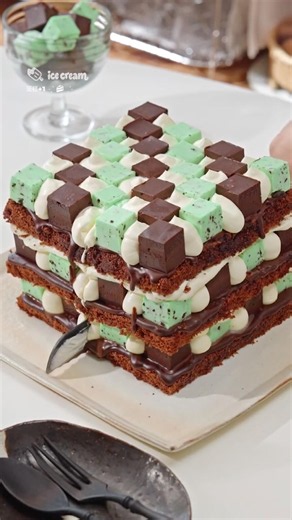 🍃🍫 Mint Chocolate Cube Cake