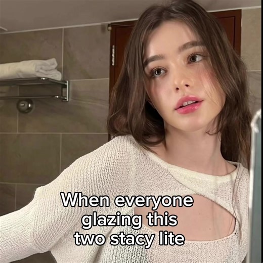 Dasha: The Iconic Model Still Going Strong