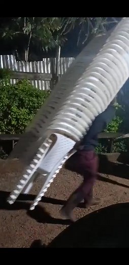 Huku kila mtu hujituma ili kuwezesha kazi kusonga "Remember unity is strength, division we fall". Nyaega Nyagah Nelson | Kibali Caterers Kisii