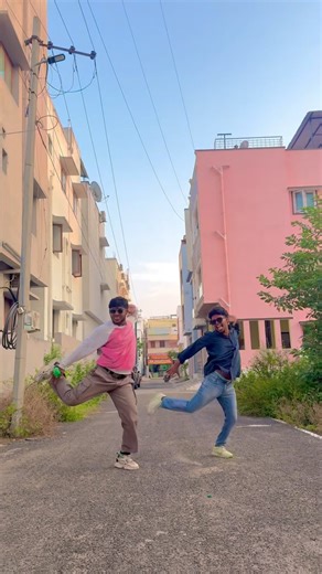 Nelson 🕺🏻 on Instagram: "Maari Thara local 🔥😎 #maari #dhanush #anirudh #nelsonbelex #belexdance #dance #tamil #song #bgm"