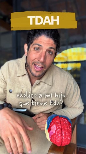 Yusef | TDAH Sin Límites 🔥 on Instagram: "Si a un niño le dices que su TDAH es un problema, va a crecer creyendo que él es el problema. Y esa herida dura años. Pero si te sientas con él, lo miras a los ojos y le explicas su cerebro con amor y verdad… no le das un diagnóstico, le das identidad, seguridad y poder. Este reel es para papás, mamás, maestros y para todos los adultos que alguna vez se sintieron “demasiado”. Y si quieres aprender a acompañar un cerebro TDAH sin romper la autoestima en 