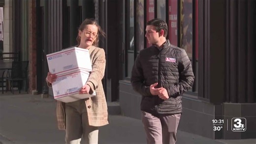 Omaha neighbors send 200+ Valentine's cards to Minnesota students after ICE raids