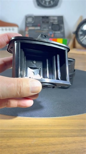 This Camera Ruled the 50s — and It Cost Only 19.50 DM