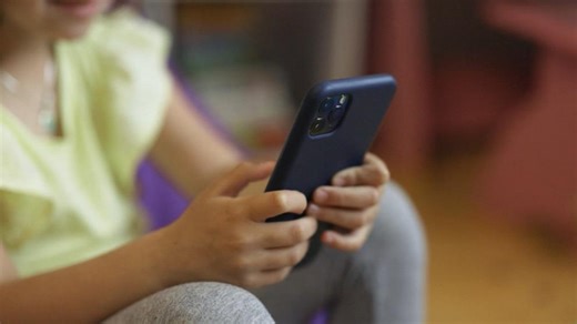 New report says screen time limits for children are no longer enough