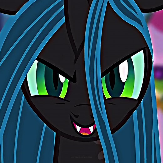 Queen Chrysalis Vs Princess Celestia Battle | MLP Showdown