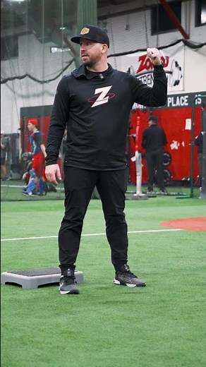 Using a Step Up Box to work on the Prep Step & Drop Step! #baseball #outfielder #mlb