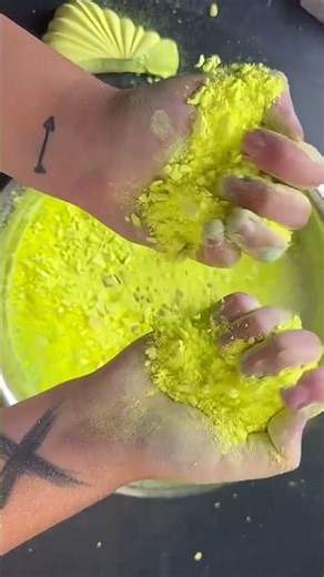 light yellow 💛 neon pillow crushing 😋😋