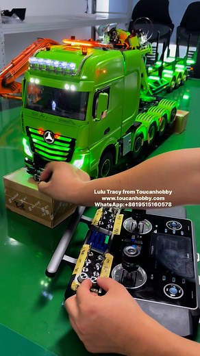 Front electric towing hitch controlled by an absolute overkill of a controller 🤩🤩 this is definitely one of the most special builds #rctruck #customrc #rcworld #truck #rctrucks #lulu #rcchick #semitrucks #tractor #tow #hitch #rc | Lulu Tracy