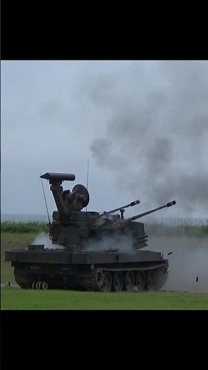 87式自走高射機関砲の対空実射訓練展示（静内駐屯地・第7高射特科連隊行事2016年） JGSDF Type 87 SPAAG of Anti-Aircraft Live-Fire Exhibition