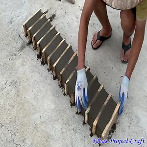 Easy to make wooden mold. https://business.facebook.com/sound/collection/?sound_collection_tab=sound_tracks&asset_id=135953253759108&reference=direct_link | Ideas Project Craft
