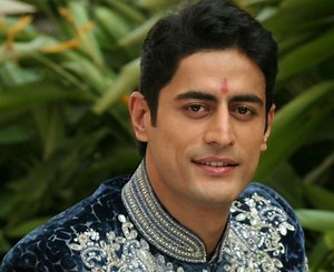 Mohit Raina Wiki, Age, Girlfriend, Wife, Family, Biography & More - WikiBio