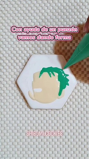 Síguenos en IG.Galletita de Zoro 💫 #galletasglaseadas #cookies #galletaschile #cookiesoftiktok #animecookies #onepiece #galletasanime #otaku #anime