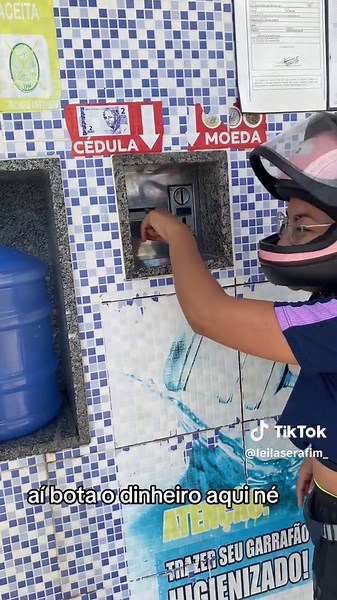 Pegando Água do Chafariz pela Primeira Vez ✨