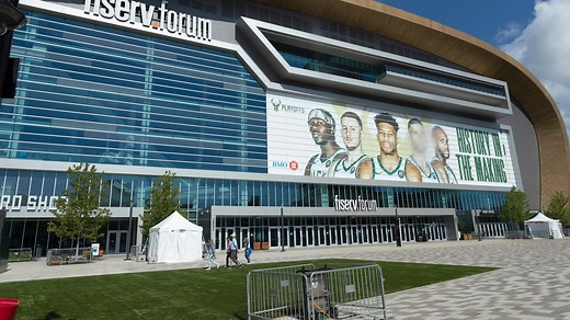 A guide to Deer District restaurants and bars around Fiserv Forum in downtown Milwaukee
