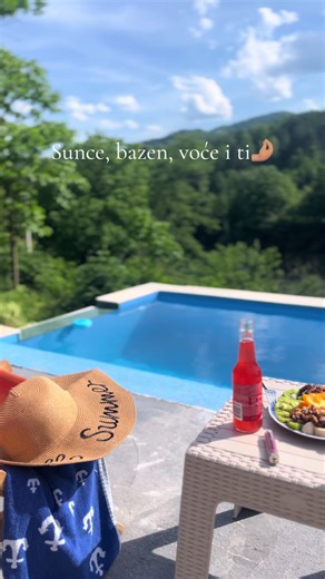 Vikendica na Krivaji s bazenom on TikTok