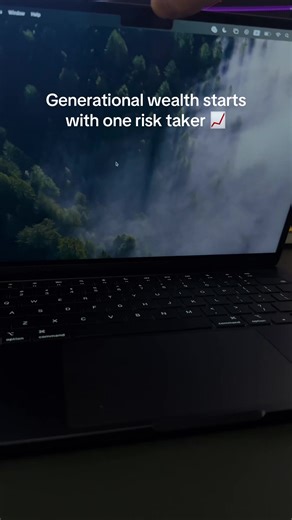 If your journal doesn’t calculate anything, it’s not helping you. I built this Notion trading journal with formulas that automatically show performance, discipline, and consistency so you know exactly what to fix. Comment “System” and I’ll send it to you. #forex #tradingtools #notionjournal #daytrading #forextrader