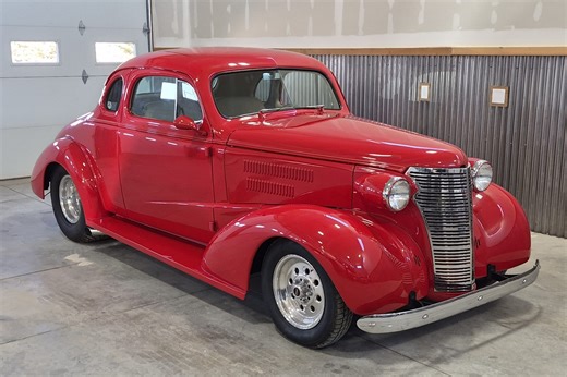 350-Powered '38 Chevrolet 5-Window Coupe Street Rod