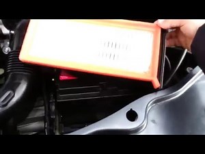 Dacia Duster 1.5 dCi - Air filter change
