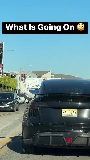 184K views · 1.1K reactions | How the typical Tesla owner drives to work | Daniel Mac | Facebook