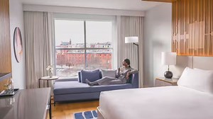 Canopy by Hilton Portland Waterfront in Portland - Maine, United States. Waterfront hotel with spacious rooms and suites with water views, artisinal breakfast and fitness center. Modern meeting spaces and an inviting roof-top bar lounge. #portlandmaine #portlandmainebesthotels #bookdirect @canopybyhiltonportlandwaterfront https://www.hilton.com/en/hotels/pwmoppy-canopy-portland-waterfront/ | Luxury Group