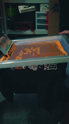 Made some of these for a local pizza shop! 👌🏽 #screenprinting #ytshorts #shorts