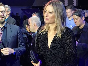 Maria Sharapova Raids Gucci’s Archives for Elegant White Gown at Vanity Fair Oscar Party