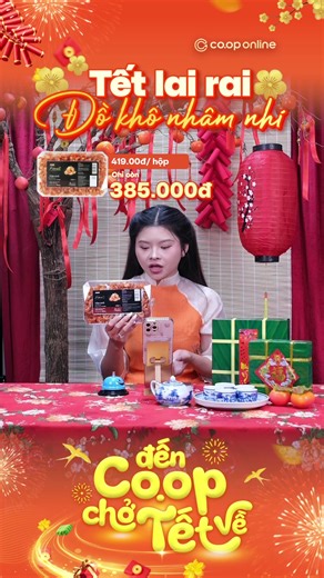 LIVESTREAM “ĐẾN CO.OP CHỞ TẾT VỀ” Tết ở xa nhưng quà vẫn về nhà! Bạn đã sẵn sàng cho ""đại tiệc"" quà tặng cực khủng từ Co.op Online chưa? 🔥 E-voucher độc quyền 500K 🎁 Minigame rinh quà 100K 🧺 Giải pháp sắm Tết đủ đầy trong vòng một nốt nhạc 💡 Bỏ túi bí kíp săn deal độc quyền của phiên livestream: 👉 Bước 1: Đăng nhập Co.op Online, chọn sản phẩm và để sẵn trong giỏ hàng (lưu ý: liên kết thẻ thành viên để tích điểm mua sắm) 👉 Bước 2: Theo dõi livestream – nhập mã E-voucher độc quyền được tun