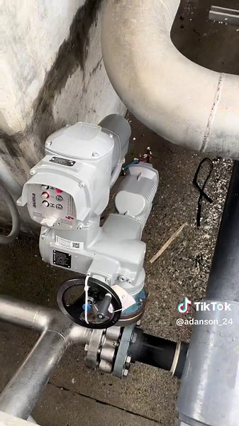 Replacing actuators and valves on an RO system, low and medium voltage wiring…wiring feedback to DCS #sparky #electrician #foryou #sparkylife #foryoupage #electricista