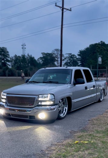 Bagged Trucks: The Ultimate Guide