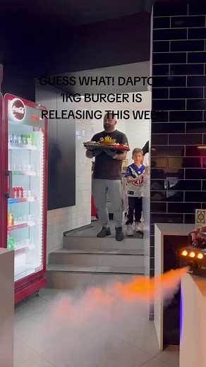 Guess what???!?! Daptos is releasing a brand new burger and its MASSIVE! The 1kg burger is coming this week to daptos punchbowl and mahmoud ismail is the first to try‼️😈 Stay tuned