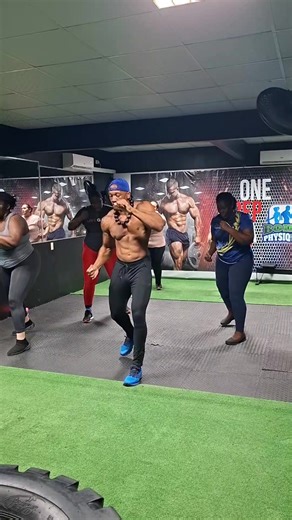🥊🥊great session 🥊🥊 Boxing aerobics Wednesdays with korrie #boxing #fyp #carnival