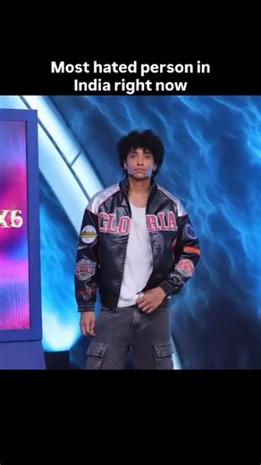 At the end we all know it's scripted 🤣👍🏻 #yogeshrawat #akankshachoudhary #splitsvilla #trending