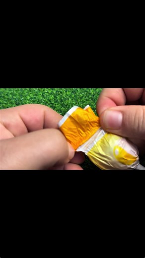 ASMR lollipop 🍭 satisfying ChupaChups #satisfying #Satisfying #candyasmr #Lollipop