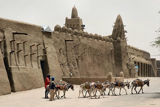 Djingareyber Mosque of Timbuktu: Expression and Innovation at the Saharan Crossroads