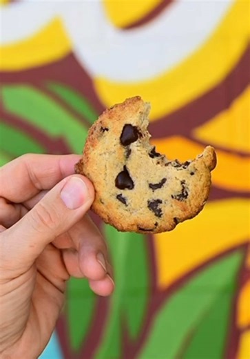 Did you know we have vegan, gluten-friendly, and now sugar-free chocolate chip cookies? Available in-store and now online and on our app! #chocchip #chocchipcookies #chocolatechip #htown #htx