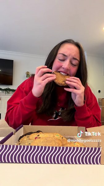 HE WAS ACTUALLY AT A LOSS OF WORDS @insomniacookies #insomniapartner | Insomnia Cookies