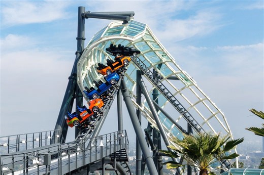 New Universal Studios roller coaster goes full throttle with real people onboard