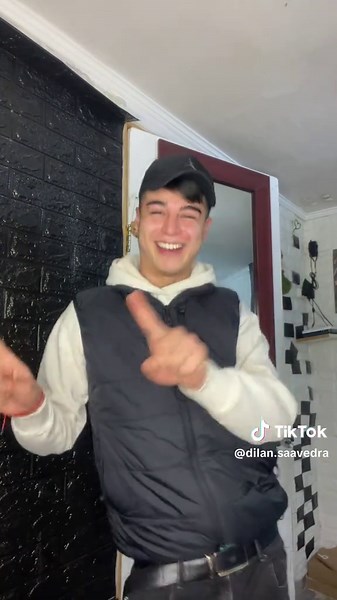 Aguas de Oro: Las Canciones Más Pegajosas del Mega